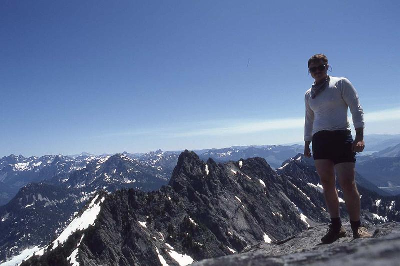 1987-026 Kaleetan Peak Jun 1987 Me on Summit.jpg